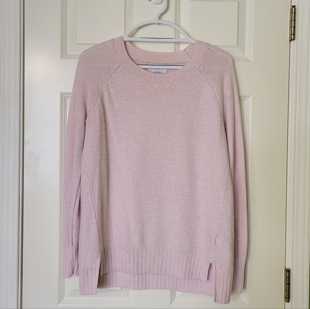 Old Navy Light Pink Crew Neck Sweater